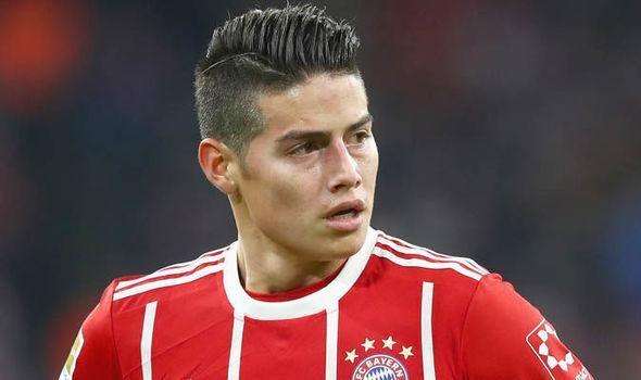 两人同时首 两人同时首