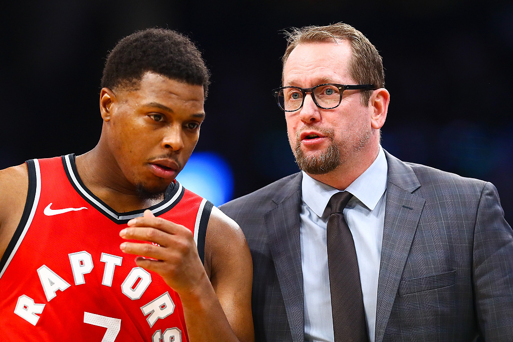 西队力挽狂 西队力挽狂